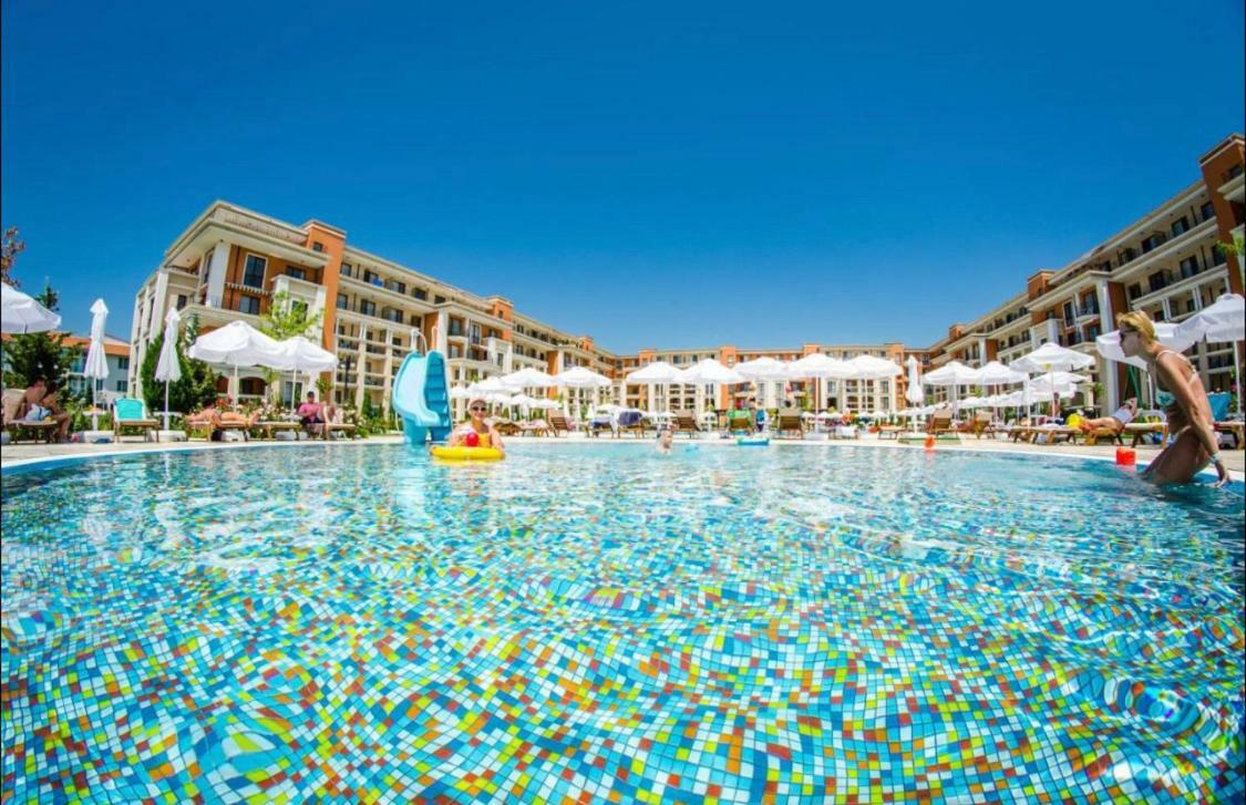 Apartment In Prestige Fort Beach Szveti Vlasz Kültér fotó