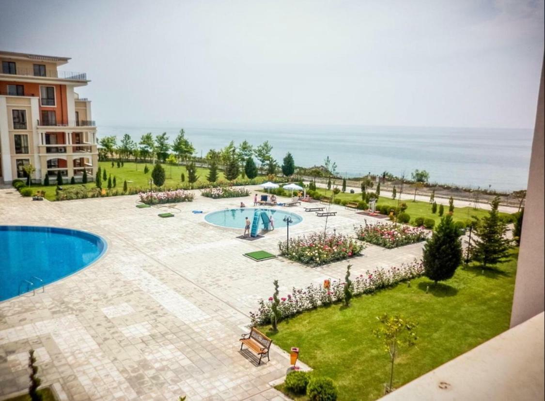 Apartment In Prestige Fort Beach Szveti Vlasz Kültér fotó